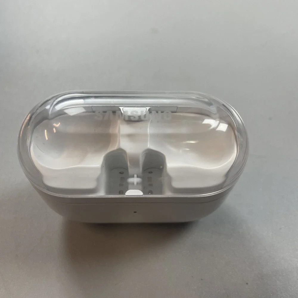 Samsung Galaxy Buds3 Pro SM-R630 OEM Replacement Charging Case White